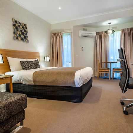Comfort Inn Coach & Bushmans Сеймур Экстерьер фото
